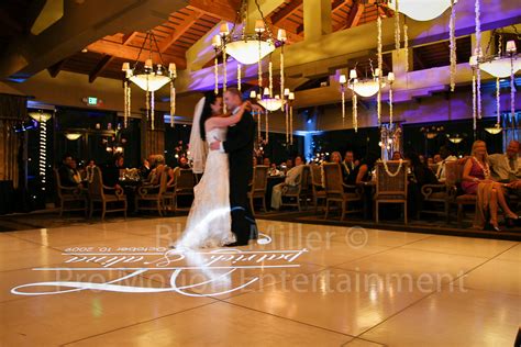 First Dance before or after Dinner: The Dance as a Ritual of the Evening